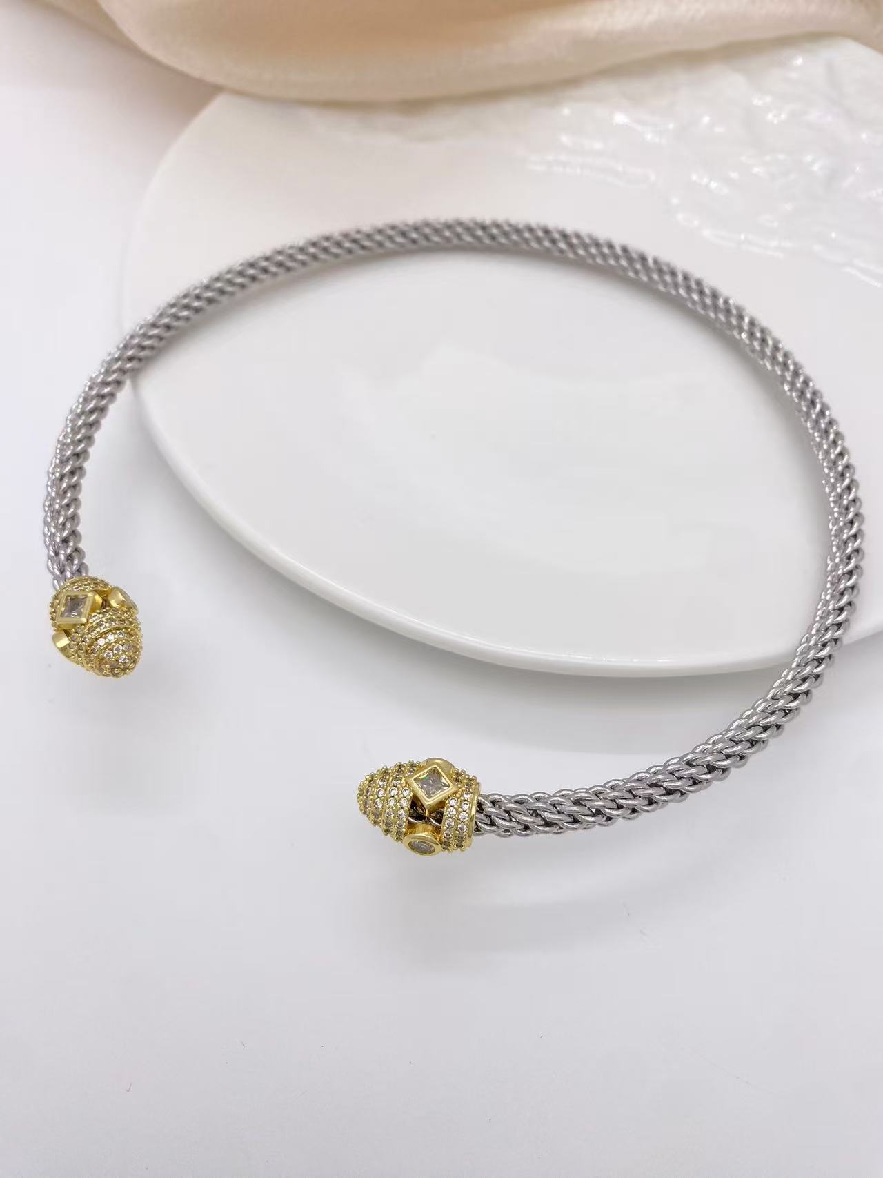 화이트 골드+골드 칼라