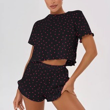 �羳���Q�Ҿӷ����޺�ɫ����ӡ�����e�W�������ѝ�ɼ����b˯��Ů