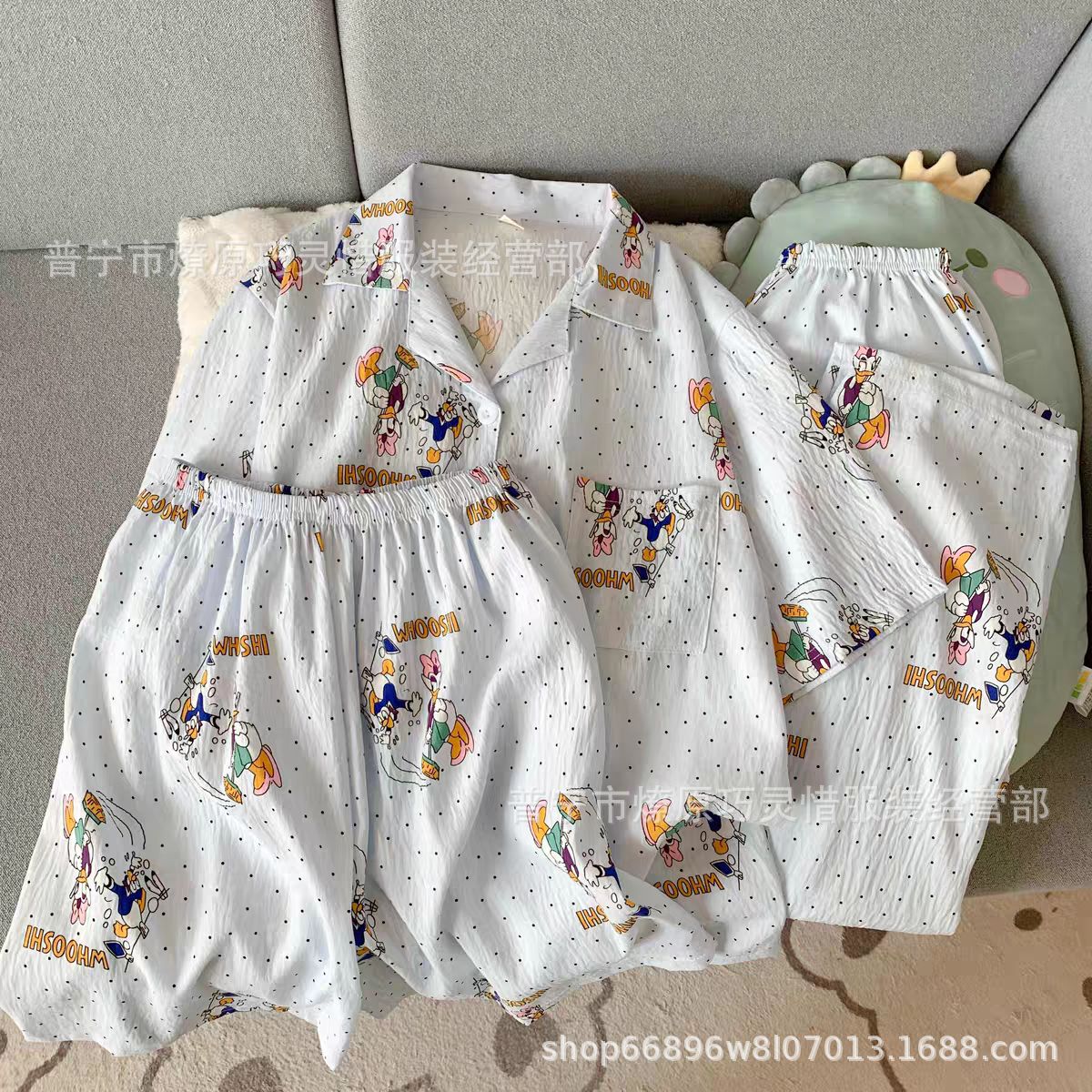 Hermosos pijamas de tela de rabu mujeres primavera y otoño verano nubes de algodón dulce mangas cortas pantalones cortos de tres piezas ropa para el hogar