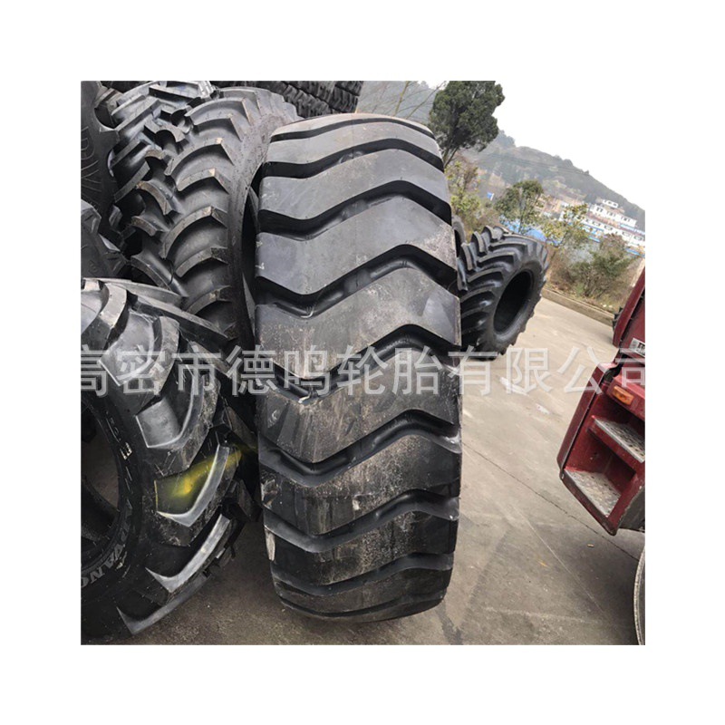 Suministro de neumáticos bulldozer 21.00-25 maquinaria de construcción neumático 2100-25