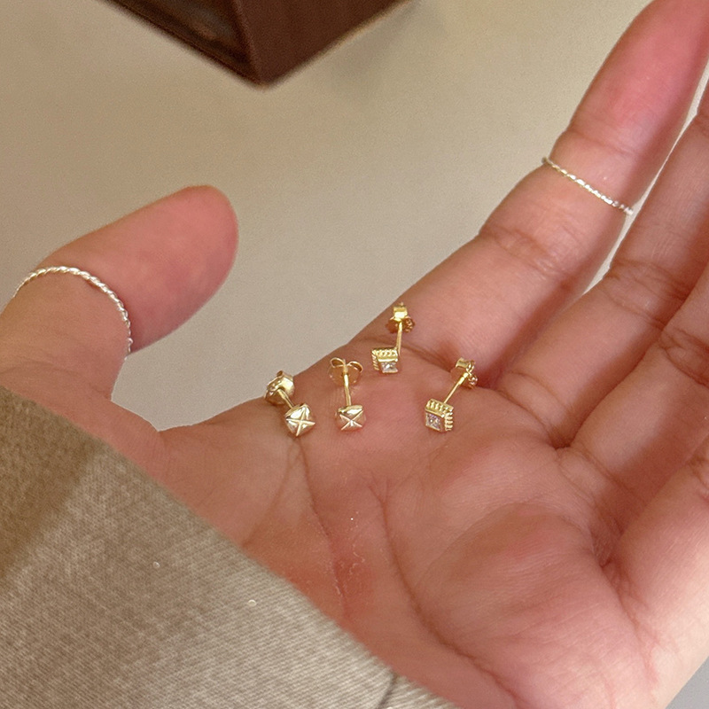 爆款小方糖耳钉女轻奢精致小巧耳环气质百搭耳饰品简约配饰批发潮|undefined