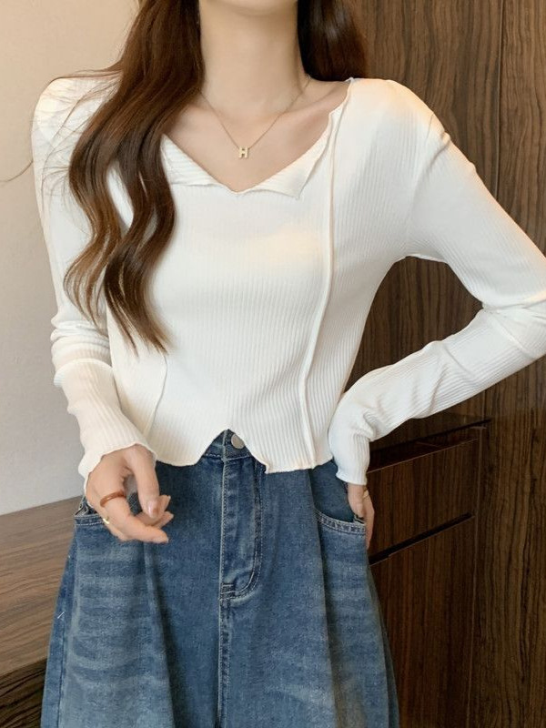 法式露锁骨V领内搭长袖t恤女秋季设计感独特别致小个子短款上衣服|undefined