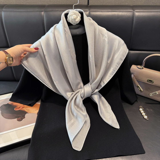 2025 European and American Classic H Temperament Silk Scarf Women's Silk Cotton Fashion All-match Silk Scarf Scarf 90 Square Scarf