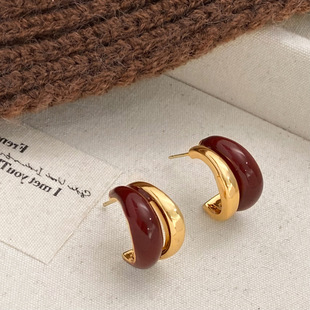 New autumn and winter Ancora red gold contrast double color earrings copper plated real gold New Year red enamel earrings