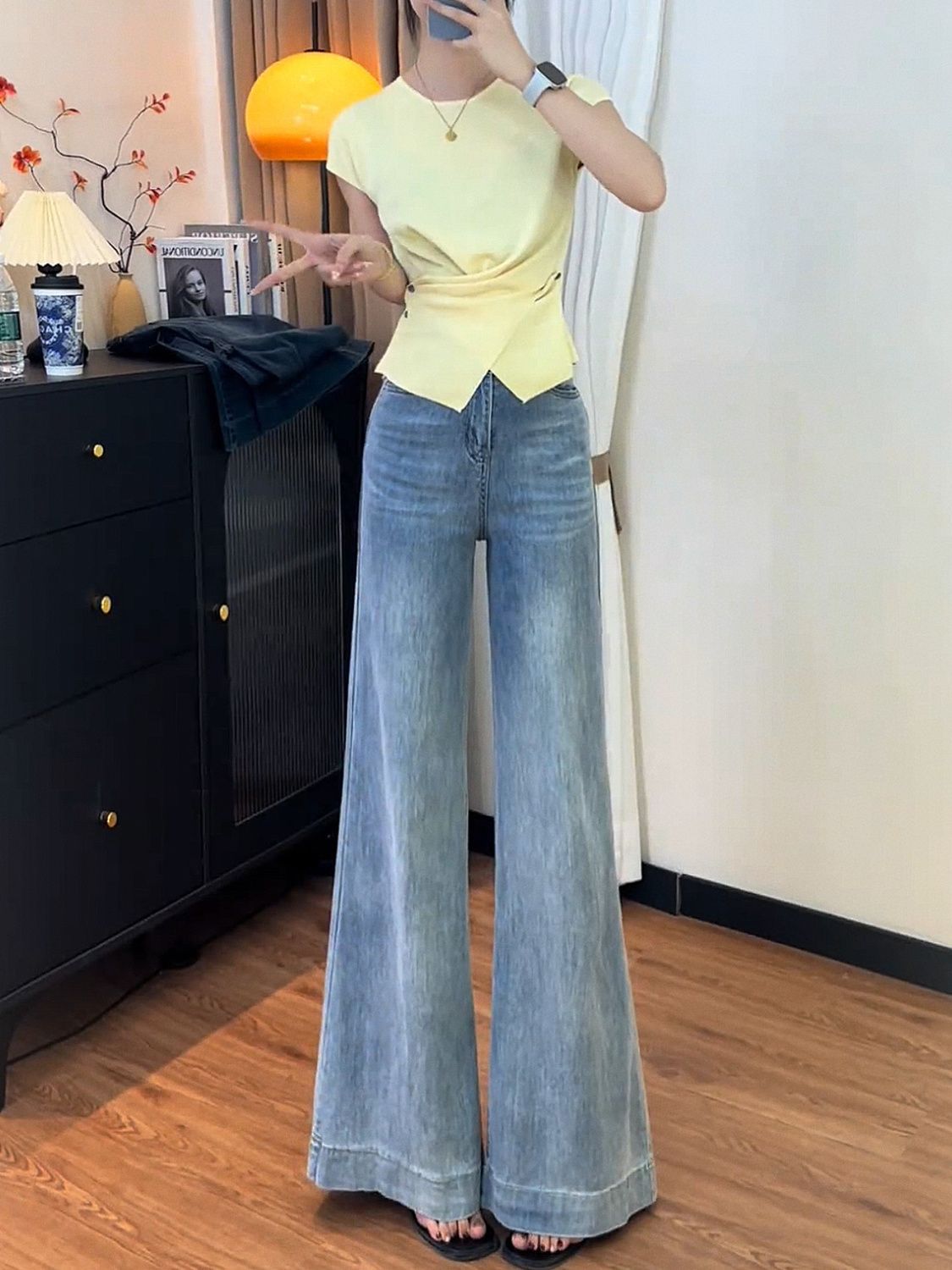 原版秋冬不贴腿百搭蕾丝宽版原版实拍字版网红阔腿牛仔裤女