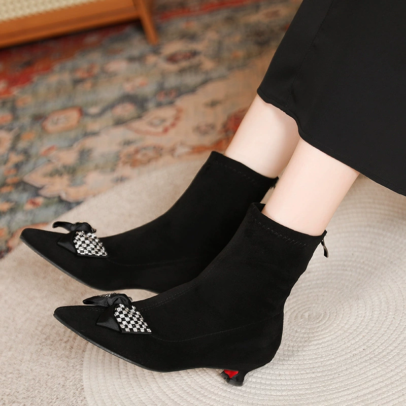 Новые осенние женские ботильоны 2025 года, зауженные, с острым носком, размер 32, короткие женские ботинки-носки, нишевые, с бантом из стразов