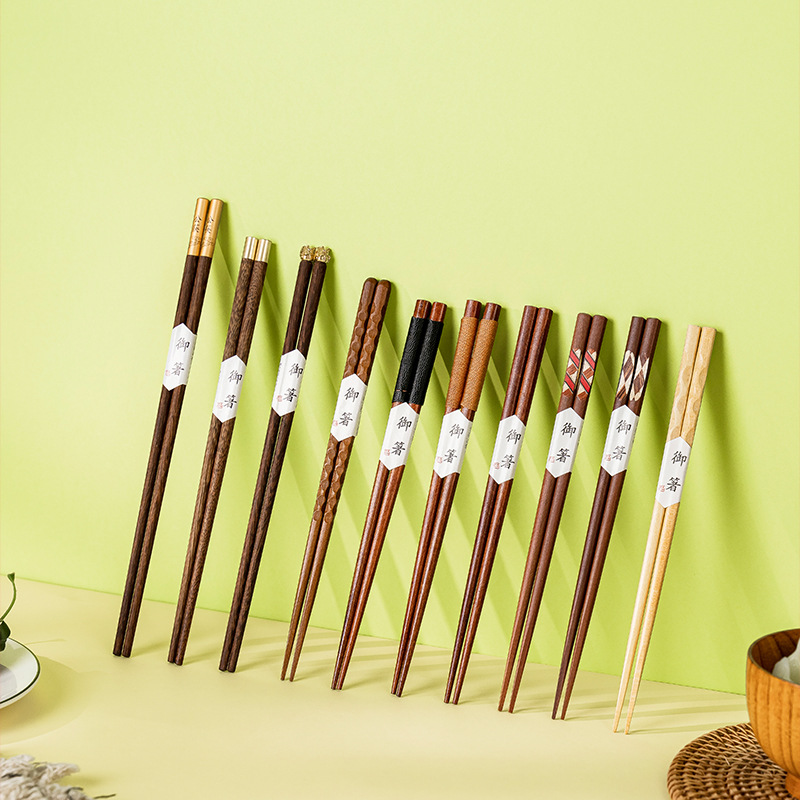 Creative single and double chopsticks retro long handle chicken wing wooden chopsticks household portable wooden chopsticks gift Chopsticks factory wholesale