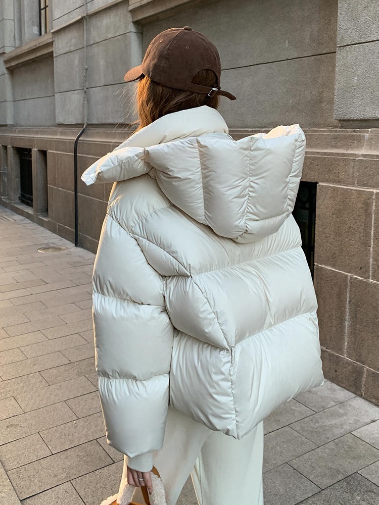 2026 nueva ropa de algodón de invierno corto de moda de algodón grueso estilo coreano suelto chaqueta de algodón de estilo occidental