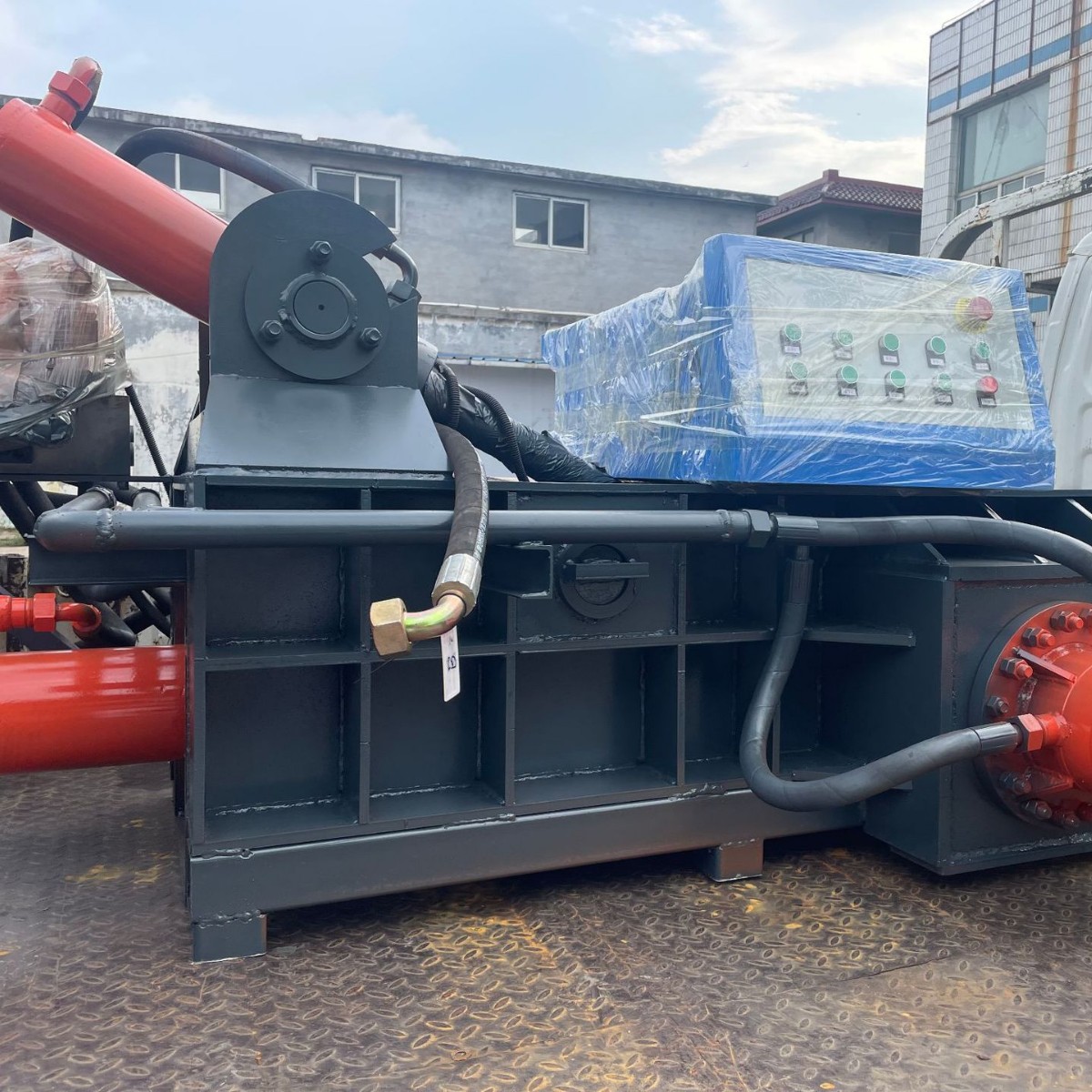 自动铁屑铝屑压饼机压块机 薄铁皮铜屑压块机 金属废钢压块机