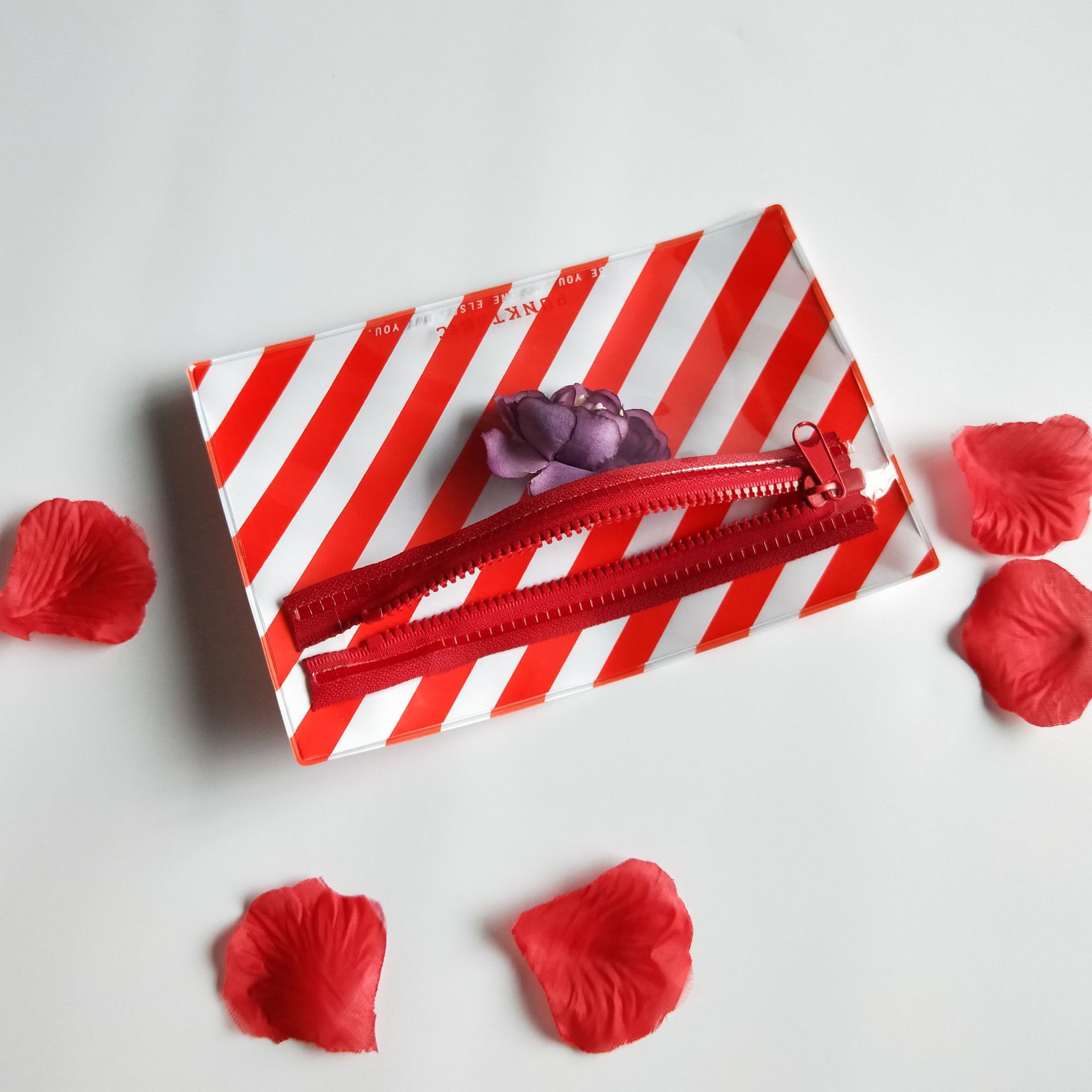 厂家供应PVC袋子pvc平面袋子PVC收纳包装子PVC日用品拉链袋子批发