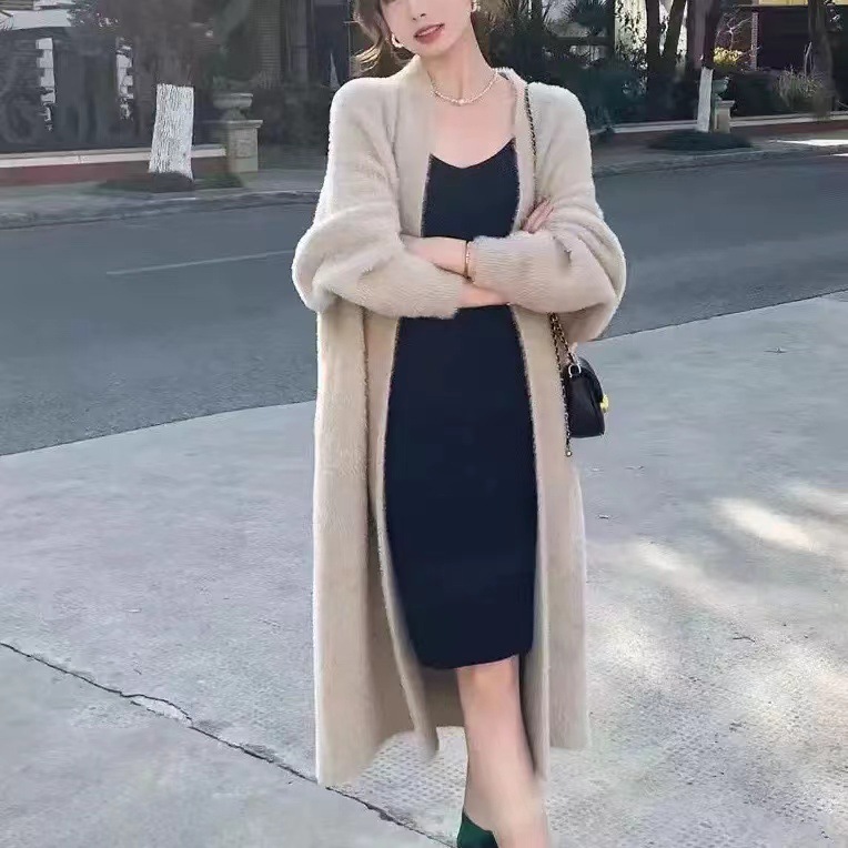 카키색
