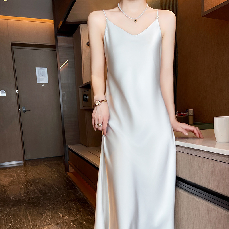 Satin V-Neck Pearl Suspender Dress for Women, Summer High-End Style, Silky Drape, Sleeveless Suspender Dress, Long Skirt Satin V-Neck Pearl Suspender Dress for Women, Summer High-End Style, Silky Drape, Sleeveless Suspender Dress, Long Skirt