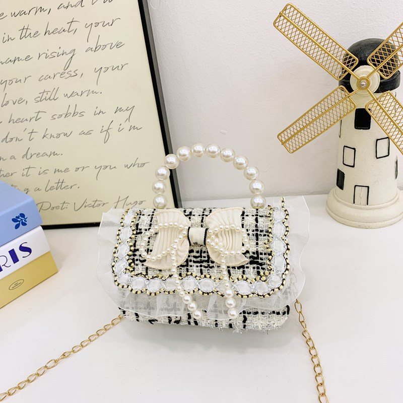 Nueva cadena bolso de mochila para niños negro y blanco tweed pequeño viento fragante bolso de hombro de niñas lindos bolsos de perlas