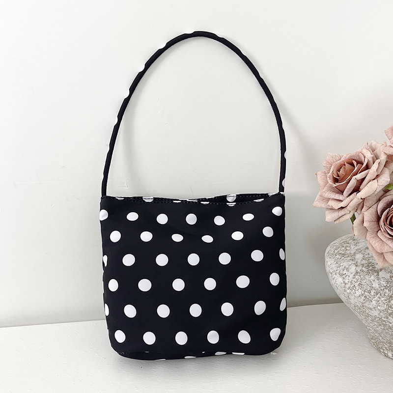 Wave dot black