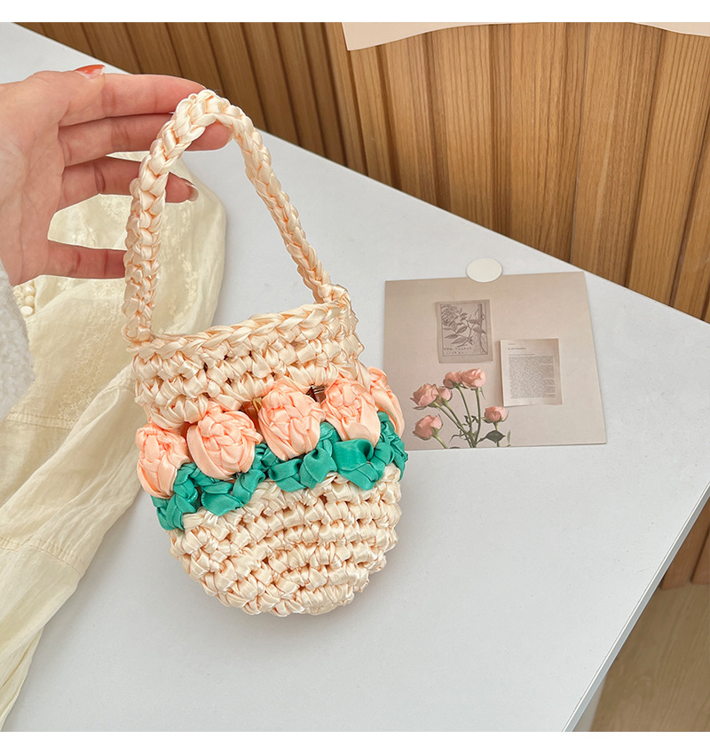 Women's Mini Knit Flower Vacation Cylindrical Open Handbag display picture 13