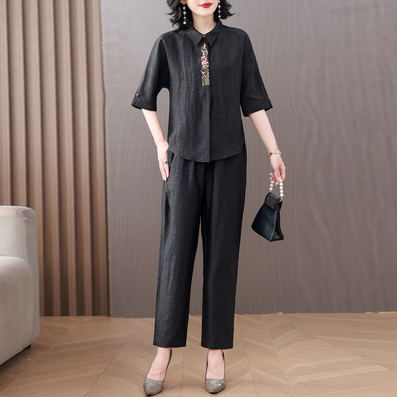 High-End Xiangyun Silk Casual Two-Piece Set for Women, New Summer Fashion with a Stylish and Unique Drape Effect, Suitable for Middle-Aged Moms High-End Xiangyun Silk Casual Two-Piece Set for Women, New Summer Fashion with a Stylish and Unique Drape Effect, Suitable for Middle-Aged Moms