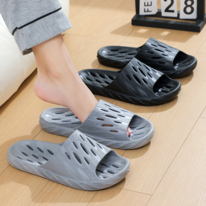 New Men's Bathroom Leaking Slippers Korean Style Wear-Resistant Anti-Slip Leaking Shoes Indoor Soft-Soled Slippers Wholesale