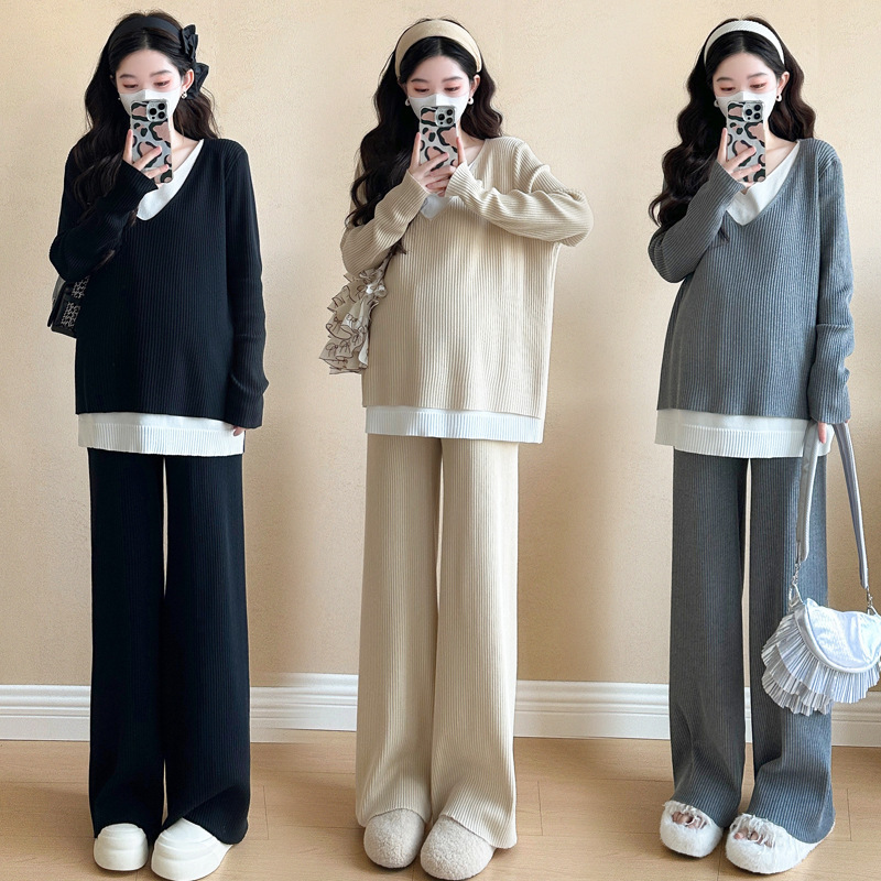 Pregnant Women's Spring Fashionable New Korean-style Fake Two-piece Stitching Knitted Lazy Elegant Loose Wide-leg Pants Two-piece Set Pregnant Women's Spring Fashionable New Korean-style Fake Two-piece Stitching Knitted Lazy Elegant Loose Wide-leg Pants Two-piece Set