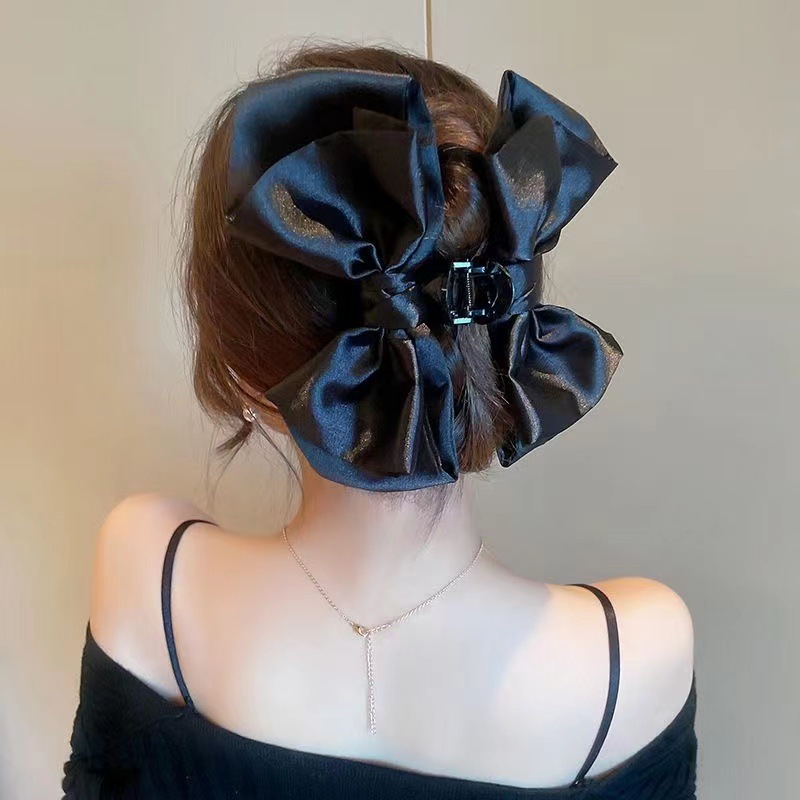 Women's Retro Bow Knot Cloth Hair Claws display picture 2