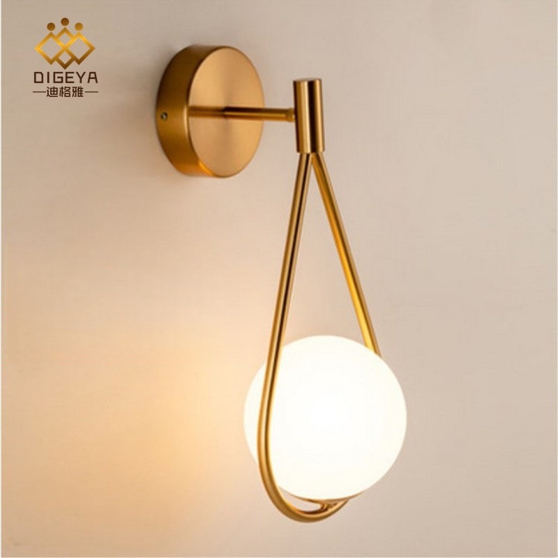 Lámpara de pared nórdica post-moderno simple vidrio sala de estar pasillo balcón moda creativa escaleras dormitorio lámpara de noche