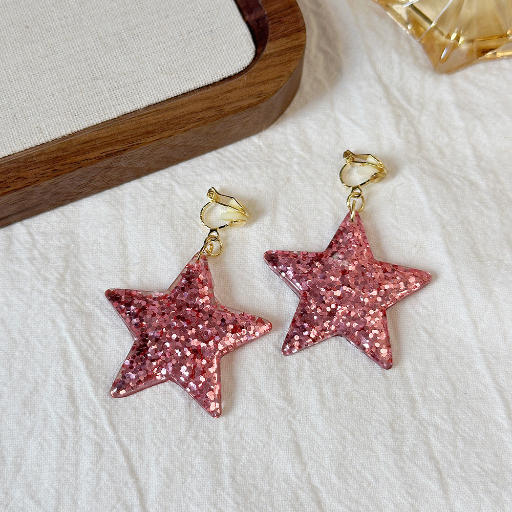 Versión coreana del clip para la oreja sin orejas de la celebridad de Internet clip para la oreja triangular con incrustaciones de diamantes de alta calidad Pendientes de Yiwu de temperamento simple femenino al por mayor