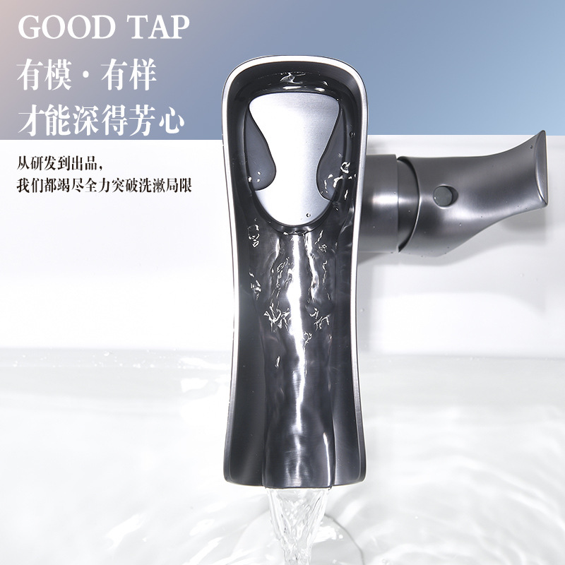 Uno por uno transfronterizo grifo dedicado lavabo de agua fría y caliente cascada de salida de agua de un solo agujero lavabo cuenca grifo