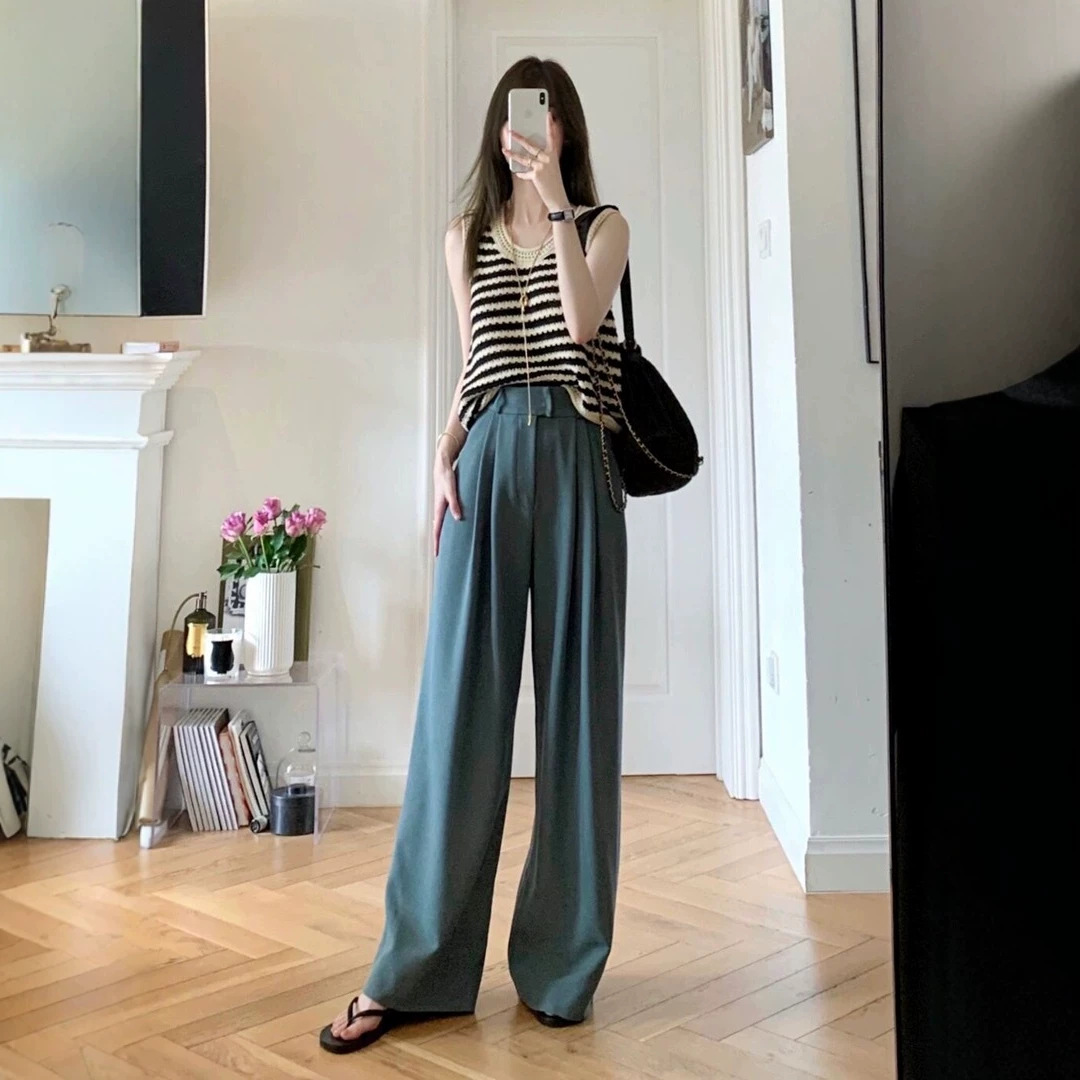 Áo ba lỗ nữ dệt kim cổ chữ I sọc — Sọc chi tiết 2