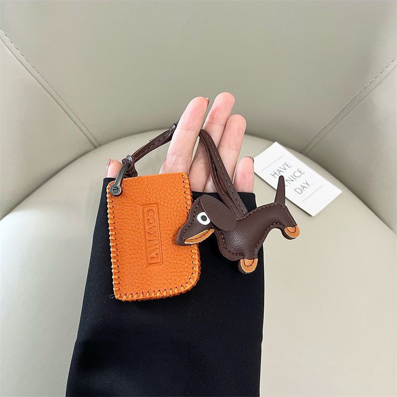 Suitable for Lynk & Co 03 Key Cover 06 05 07 01 02 09 High-End Car Key Chain Shell Bag Cute Men and Women