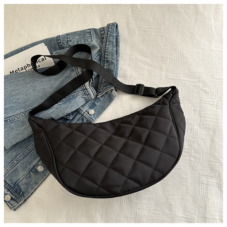 "Stylish large-capacity dumpling bag 2025 New trendy and fashionable niche single-shoulder bag, versatile and simple crossbody bag wholesale. undefined
