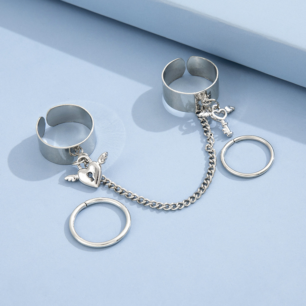 Simple Fashion Creative Silvery Key Lock Shape Chain Ring Set display picture 7