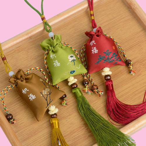 Chinese-style sachet wholesale fortune charm, wardrobe national style auspicious charm, ancient style car ornament, drawstring tassel sachet