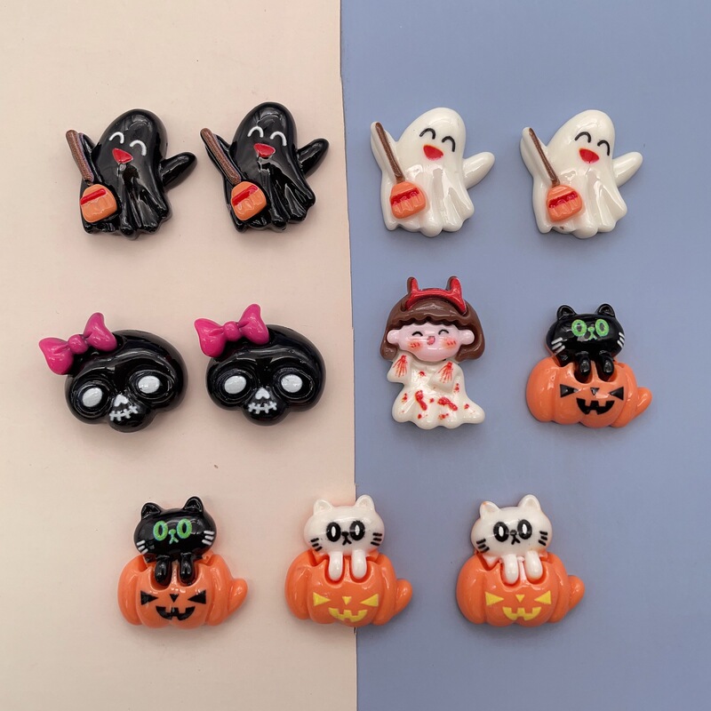 New Resin Accessories Halloween Pumpkin Skull Ghost Keychain DIY Jewelry Accessories Mobile Phone Case Materials New Resin Accessories Halloween Pumpkin Skull Ghost Keychain DIY Jewelry Accessories Mobile Phone Case Materials