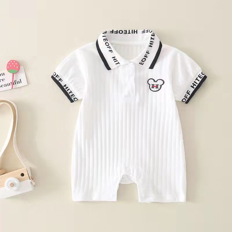 Super cute summer baby boy bodysuit, thin and breathable cotton short-sleeved romper for newborns.