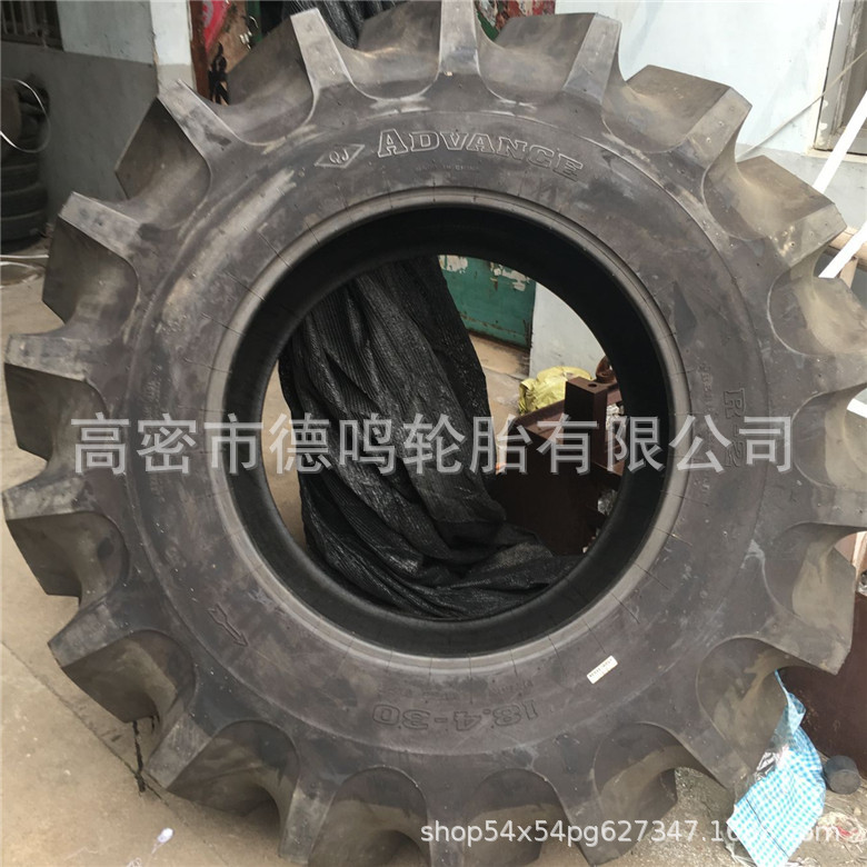Neumáticos de flores altas para arrozales agrícolas 18.4-30 Neumáticos para cosechadoras