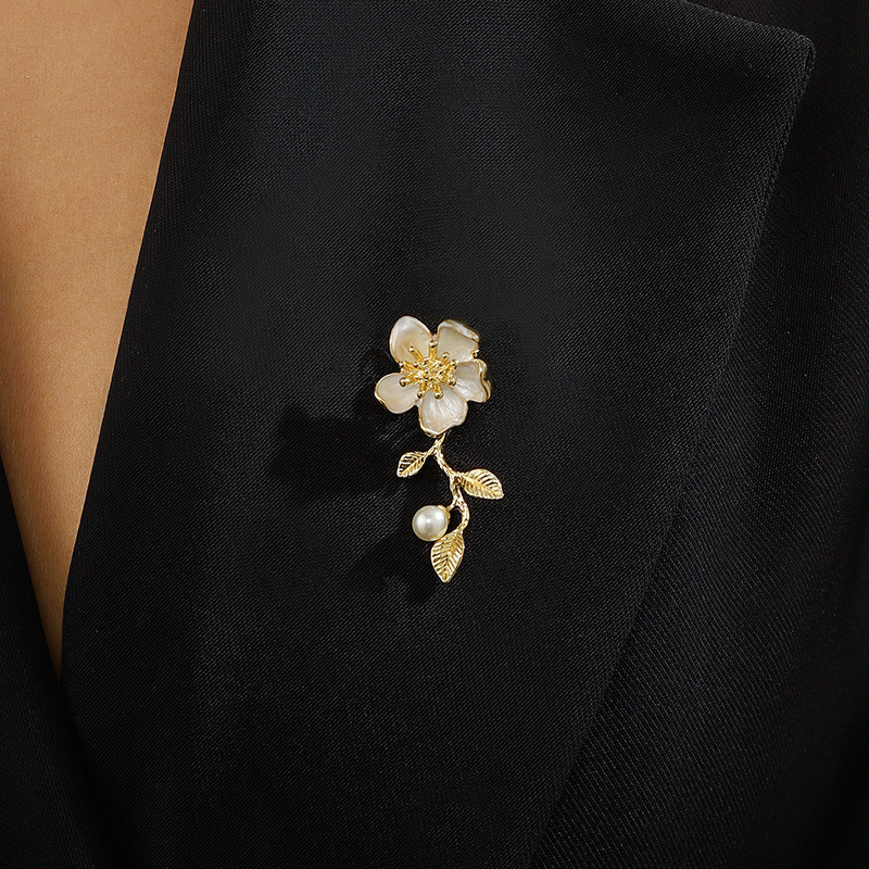 Elegante camelia broche voor dames modieuze emaille speld_voghion.com