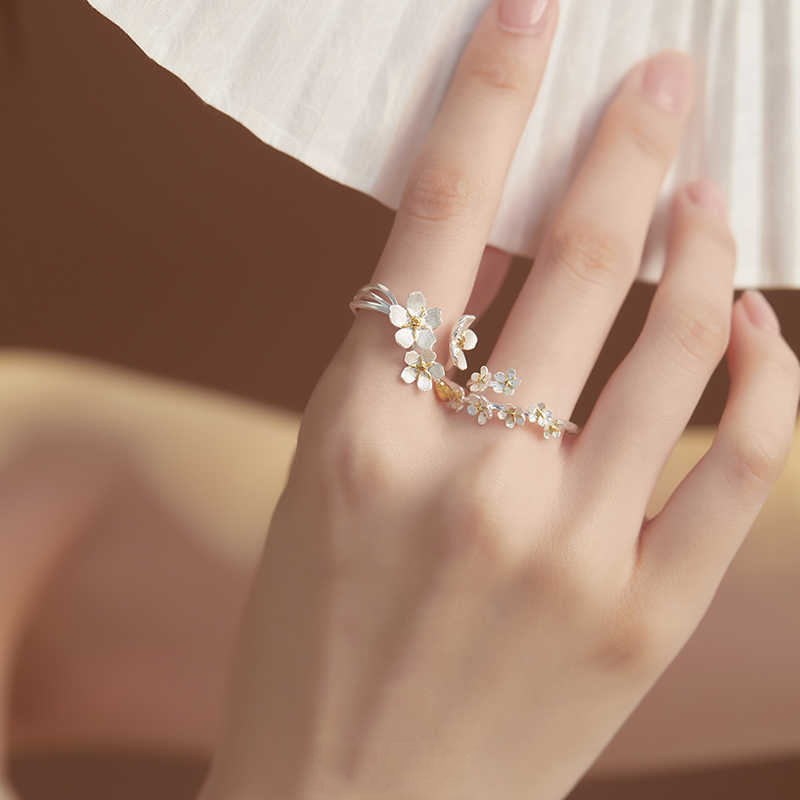 Three dimensional small design brand ring