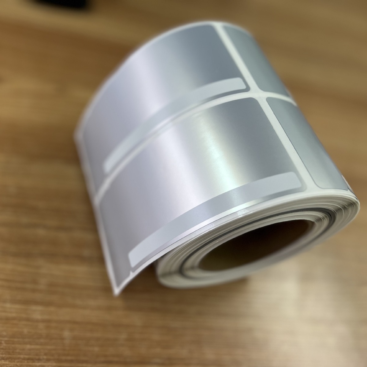 苏州Avery dennison pet 100番铭牌标签纸厂AVERY DENNISON LABEL