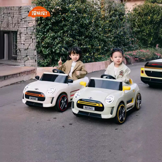 Children's electric car four-wheel car 1 to 3 years old children with remote control toy car can sit human baby rechargeable battery car