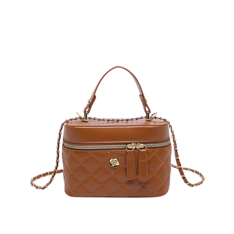 Bolsa de viento de fragancia para mujeres 2024 nuevo este año popular bolsa de caja de maquillaje cadena de diamante bolso de cubo de hombro