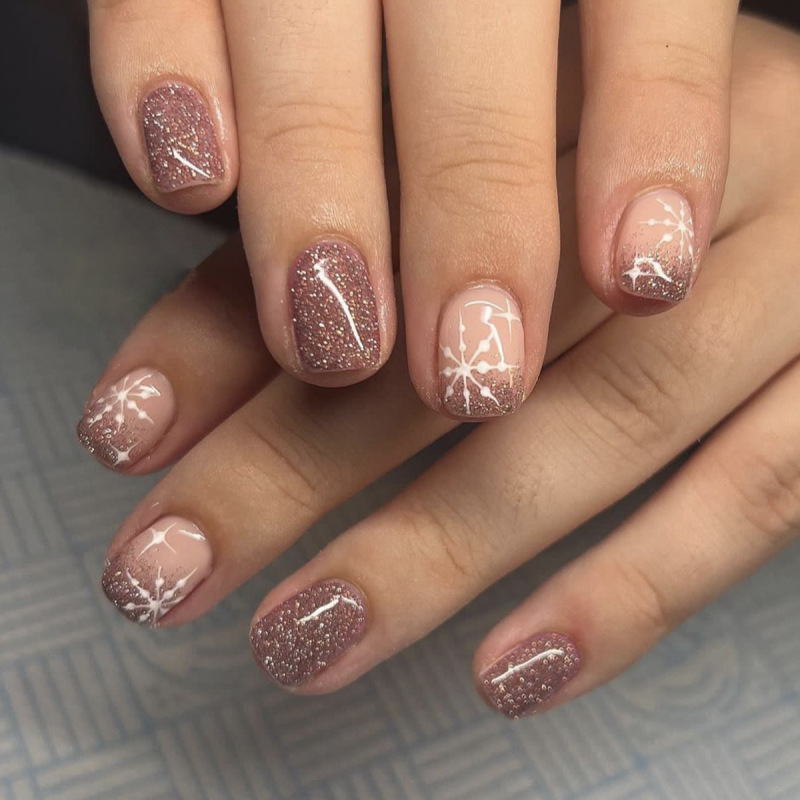 Christmas Wear Armor Short Square Snowflake Starry Champagne Glitter Removable Nail Patch False Nails Christmas Wear Armor Short Square Snowflake Starry Champagne Glitter Removable Nail Patch False Nails