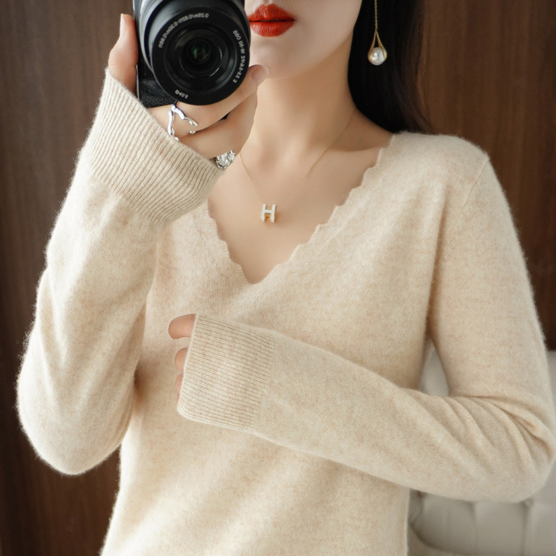 Wool Blend 2026 Spring New Women's Short Lace V-Neck Solid Color Pullover Knit Sweater