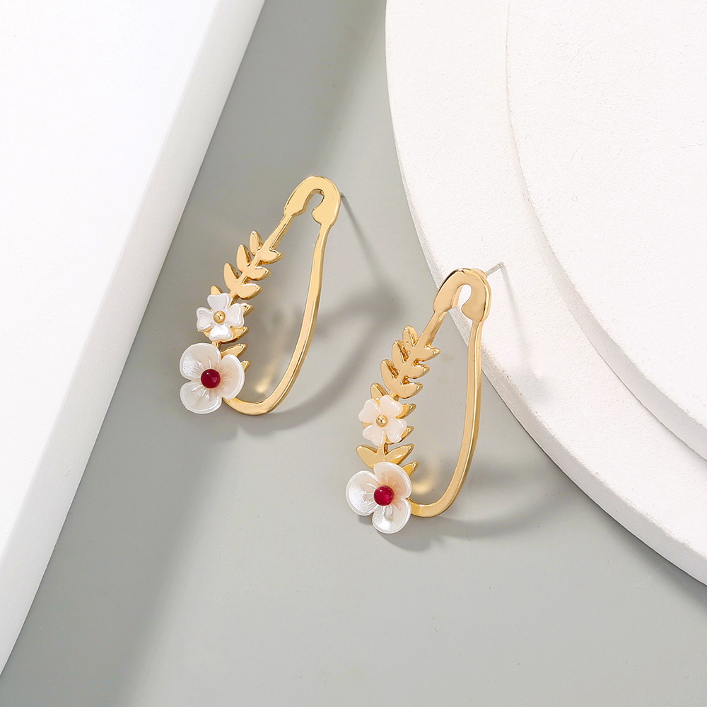 Fashion Alloy Flower Leaf Pin Earrings display picture 3