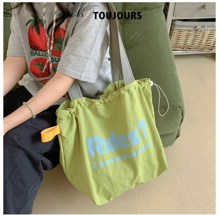 Fashionable and simple letter print large-capacity tote bag 2025 new style contrasting color versatile drawstring pleated single-shoulder bag undefined