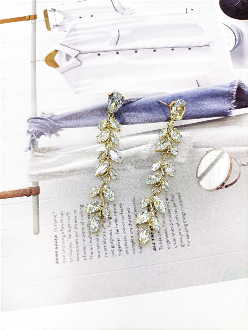 21101534 Diamond Leaf Tassel Earrings Korean Graceful Online Influencer New Fashion Earrings Women's High-grade Earrings display picture 1