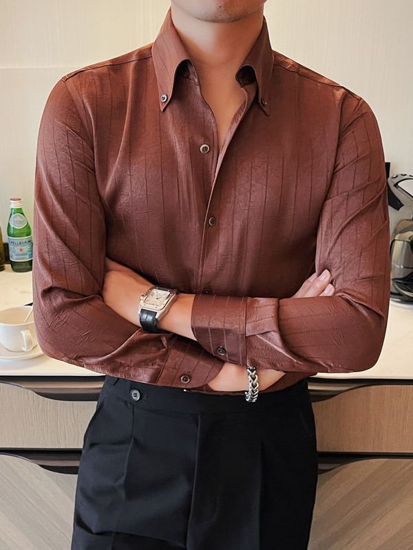 Otoño 2023 camisa de manga larga elegante camisa arrugada en relieve de alta calidad para hombres camisa de cuello alto cuello abierto con cuello en V