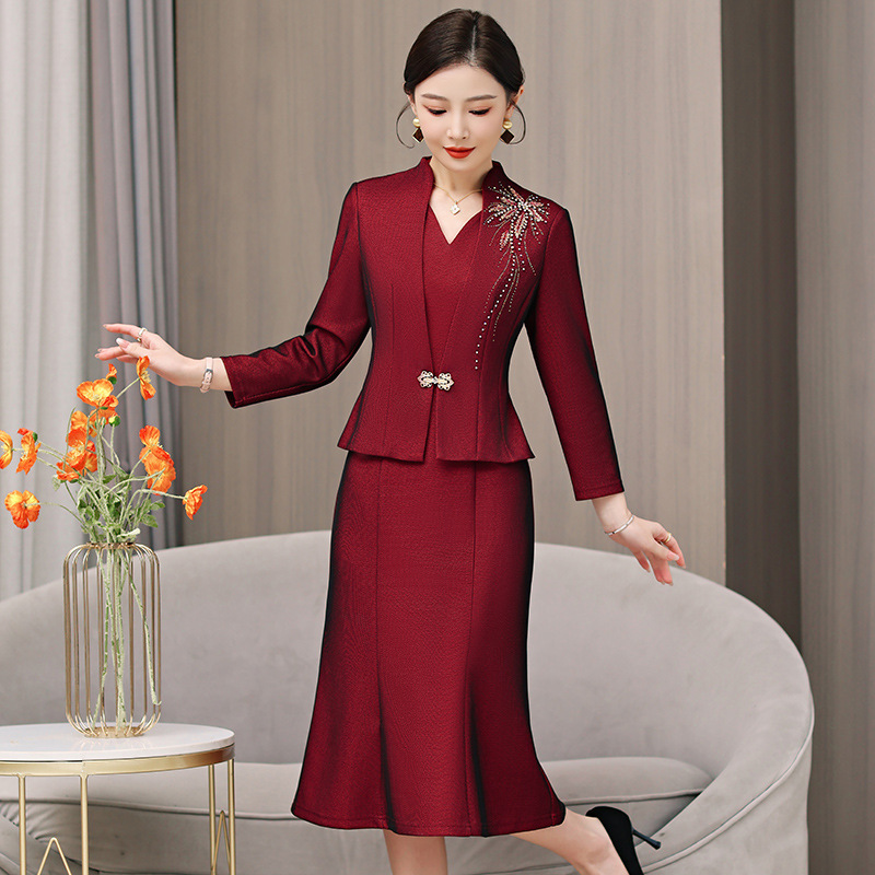 Yqwl5628 Xipu Wedding Banquet Dress 2025 Autum New Elegant Elegant Red Fishtail Dress