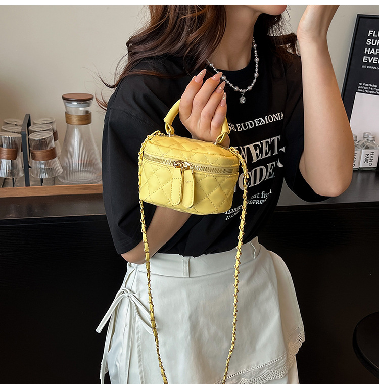 169g Weight Zipper Closure Type Single Shoulder Strap Strap Type Shoulder Bag Bags Type Casual Occasion Pu Leather Material Solid Color Pattern All Seasons Season Women's Gender Streetwear Style Square Shape Women's Pu Leather Solid Color Streetwear Square Zipper Shoulder Bag 22