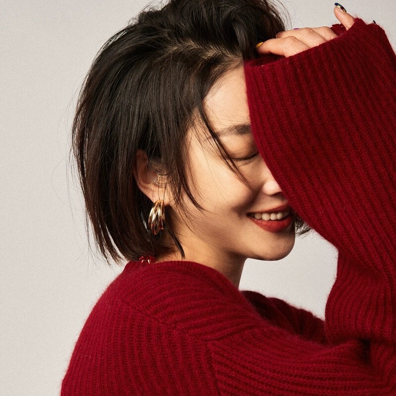 Christmas and New Year Red Turtleneck Wool Sweater for Women, Loose and Lazy, Thickeneded and Age-Reducing Cashmere Design, Retro Red Sweater Christmas and New Year Red Turtleneck Wool Sweater for Women, Loose and Lazy, Thickeneded and Age-Reducing Cashmere Design, Retro Red Sweater