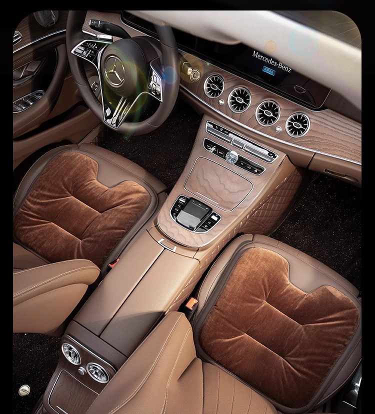 Suitable for Great Wall Haval H2, Haval H6, H5, M2, M4, H8, H7 cars, winter flannel seat cushion with heat retention and temperature locking
