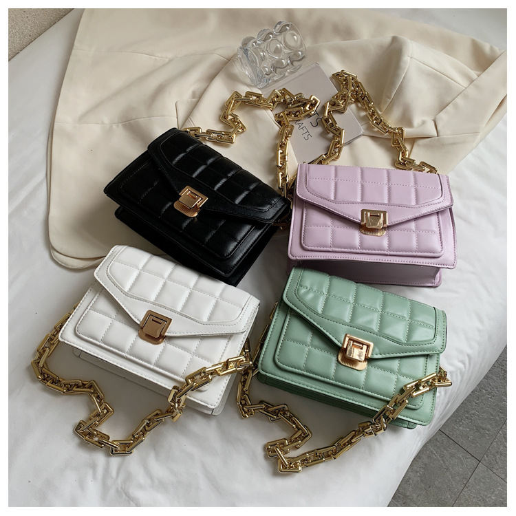 Summer New Type Good Texture Women's Bag 2022 Embroidery Thread Textured Small Square Bag Trendy Fashion Acrylic Chain Shoulder Bag display picture 2